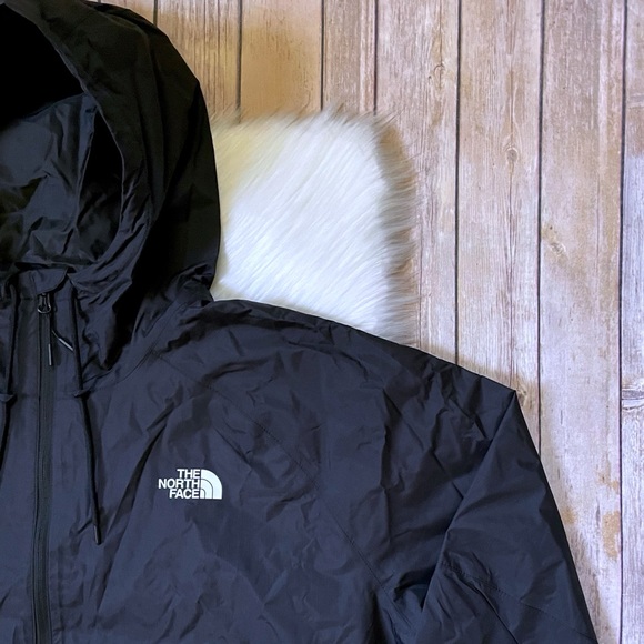 The North Face Black Hooded Jacket - Picture 3 of 10